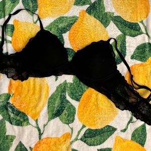 Lace VS PINK Bralette